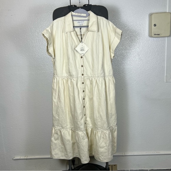 Ava & Viv Women’s Cream Plus Size Button-Down Dress Size 1X - Picture 2 of 11